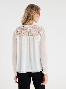 510963_white_outfit_l.jpg