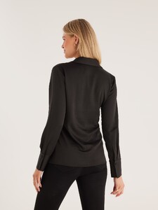 514418_black_outfit_l.jpg