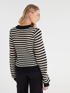 520283_blackwhite_outfit_l.jpg