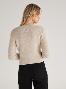 521333_camel_outfit_l.jpg