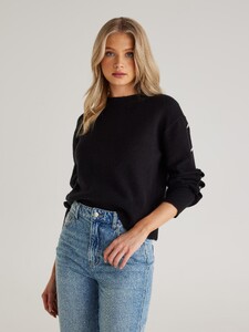 521334_black_back_l.jpg
