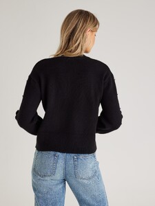 521334_black_outfit_l.jpg