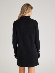 543058_black_outfit_l.jpg