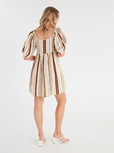 543220_goldenstripe_outfit_l.jpg