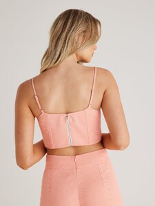 565115_peach_outfit_l.jpg