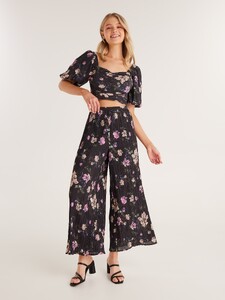569015_blackrosefloral_outfit_l.jpg