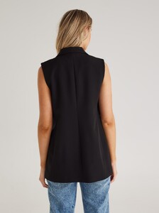580120_black_outfit_l.jpg