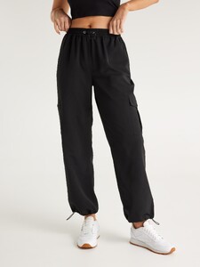 609656_black_l.jpg