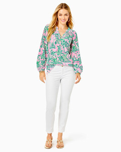 785277167_CarolineKelley-LillyPulitzer2023KellyTexturedAnkleLengthSkinnyPant(ResortWhite)UHQ1.thumb.jpg.98c81a5cd6d4a98d464782c679a1dd70.jpg