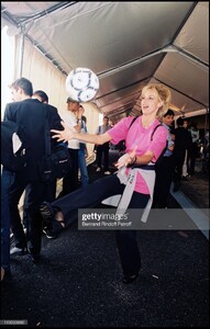 858513484_ysl-stade1998-BS-adrianaSK-3.thumb.jpg.162a273bf289440c5addd8a1bbdcbcf6.jpg