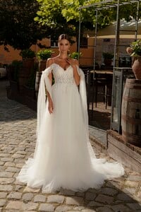 904-1-Wedding-dress-Lady-Di-Bride-1.jpg