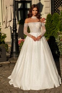 911-1-Wedding-dress-Lady-Di-Bride-1.jpg