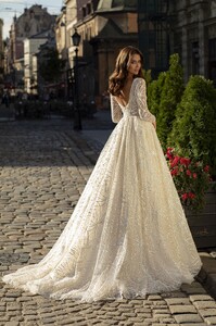 912-2-Wedding-dress-Lady-Di-Bride-1.jpg