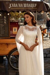 913-2-Wedding-dress-Lady-Di-Bride-1.jpg