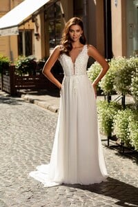 916-1-Wedding-dress-Lady-Di-Bride-1.jpg