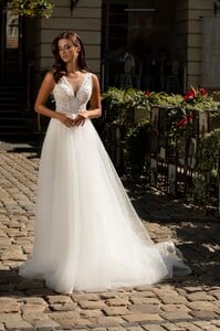 917-1-Wedding-dress-Lady-Di-Bride-1.jpg