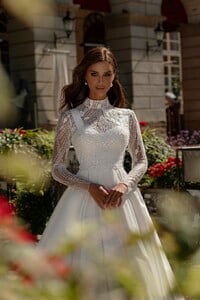 918-3-Wedding-dress-Lady-Di-Bride-1.jpg