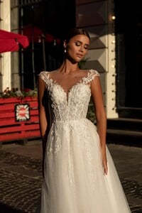 924-3-Wedding-dress-Lady-Di-Bride.jpg