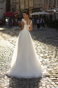 925-2-Wedding-dress-Lady-Di-Bride.jpg