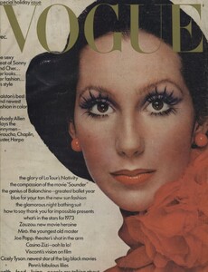 Avedon_US_Vogue_December_1972_Cover.thumb.jpg.e9bff01a0fe65e438c4f3a8187a0a661.jpg