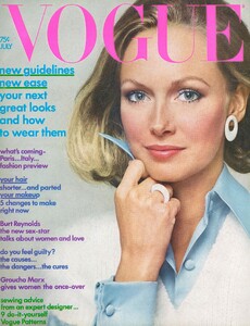 Avedon_US_Vogue_July_1972_Cover.thumb.jpg.42a16df547082c066638b84d9dd3ee3c.jpg