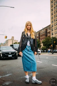 Evie-Harris-NYFW-SS23-day-3-by-STYLEDUMONDE-Street-Style-Fashion-Photography0K3A7886.thumb.webp.548b4c21babf4112f8b36746f1eab18d.webp