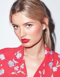 Julia-Viering-portfolio-156-2-433x555.jpg
