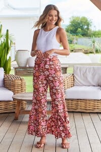 LOOK15_JAASE_1stFEB_TANIESHA_008_2000x.jpg