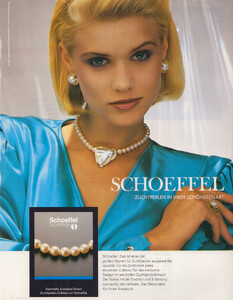 MadameDE0386_010.thumb.jpg.180edab18cb427a14b64641e34fb6f22.jpg