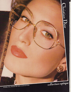 MadameDE0584_002.thumb.jpg.66bdb64003201e49fdf44601fe8cc680.jpg