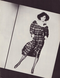 MadameDE1183_004.thumb.jpg.3962bde9f9d6ee3e86aa44491408263a.jpg