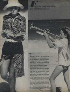 Penati_US_Vogue_April_15_th_1972_07.thumb.jpg.8d100e2031bf3fd5f41abacff42f8922.jpg