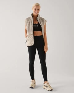 SEEK_FRTO1517OAT_SEEKER_SHERPA_VEST_0819_1.jpg