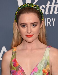 StarringKathrynNewton_CDGArrivals_0004.jpg