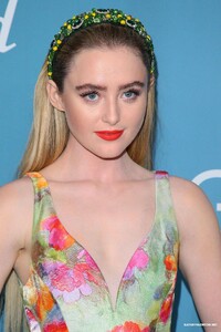 StarringKathrynNewton_CDGArrivals_0015.jpg