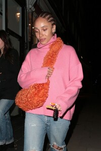adwoa-aboah-night-out-in-notting-hill-03-17-2022-3.jpg