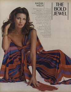 bold_jewel_03.thumb.jpg.aab61195d0e00d059d88b7a2f991a9c9.jpg