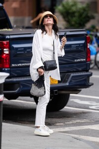 courteney-cox-out-and-about-in-new-york-07-27-2023-1.jpg