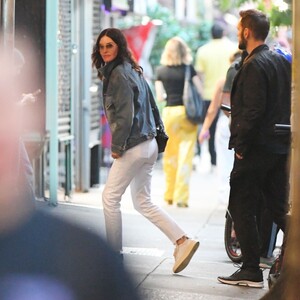 courteney-cox-out-for-dinner-at-pylos-greek-restaurant-in-new-york-07-26-2023-0.jpg