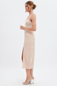 dd12970-f3_champagne_4.jpg