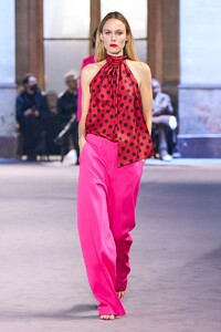 defile-ami-paris-automne-hiver-2022-2023-paris-look-37.thumb.jpg.fcfce9d79eb80983a4b512fb23366322.jpg