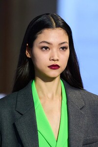 detail-defile-ami-paris-automne-hiver-2022-2023-paris-detail-3.thumb.jpg.715ead8e623813da8418785559f79c79.jpg