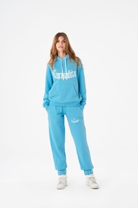 embroidered-printed-logo-hoodie-blue-carnalita-01.jpg