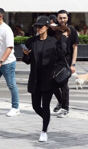 eva-longoria-out-at-paris-fashion-week-06-23-2023-4.jpg