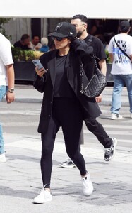 eva-longoria-out-at-paris-fashion-week-06-23-2023-6.jpg