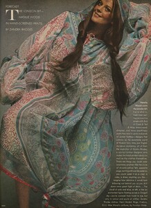 fashion_forecast_10.thumb.jpg.ec4c5cda1833a63f7725343b7f8644ff.jpg