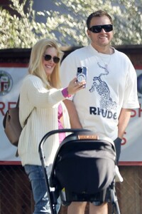 heidi-montag-and-spencer-pratt-out-with-their-baby-in-los-angeles-01-08-2023-5.jpg