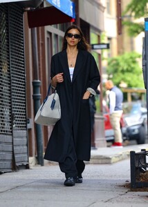 irina-shayk-out-and-about-in-new-york-06-09-2023-6.jpg