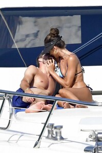 izabel-goulart-in-bikini-and-kevin-trapp-at-a-boat-in-mykonos-07-14-2023-4.jpg