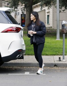 jenna-dewan-in-casual-outfiut-in-los-angeles-03-16-2023-0.thumb.jpg.fbdec1ab01e966b3de07e31689bd2b09.jpg